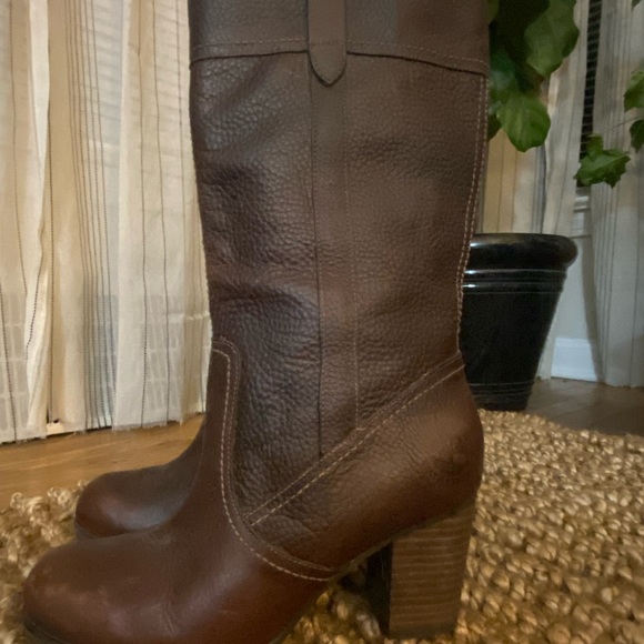 Timberland boots size 7.5 - Picture 3 of 8